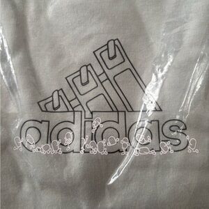 Adidas tshirt NWT
